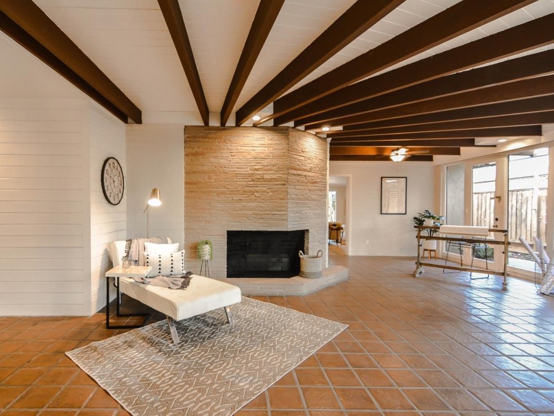 Modesto Rehab, Flip 1