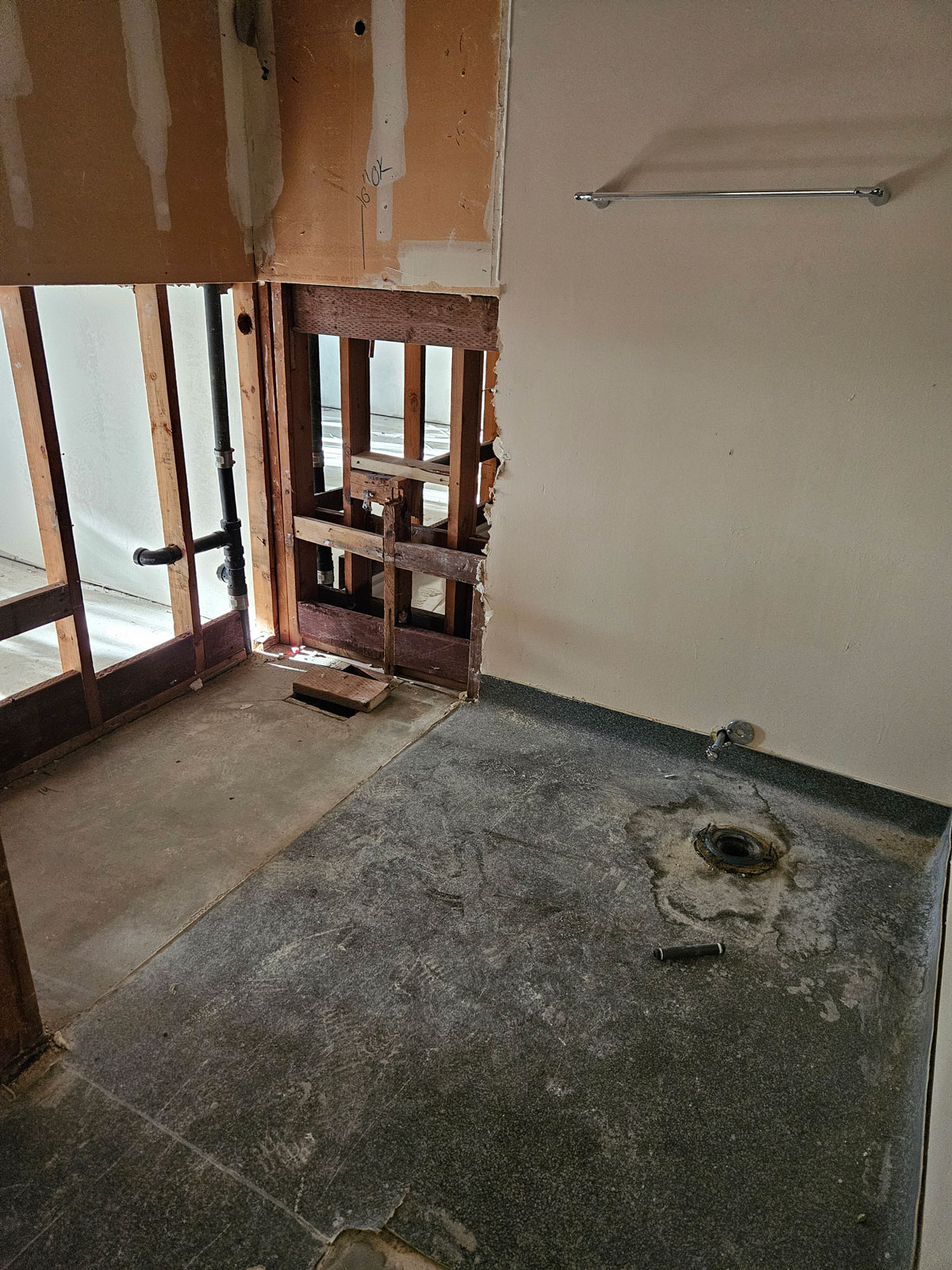 Tracy Rehab, Commercial 1