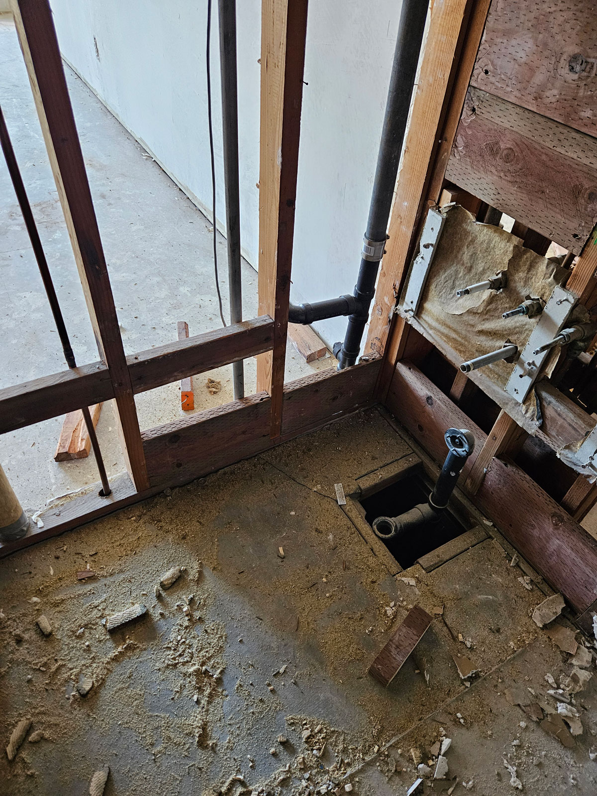 Tracy Rehab, Commercial 1