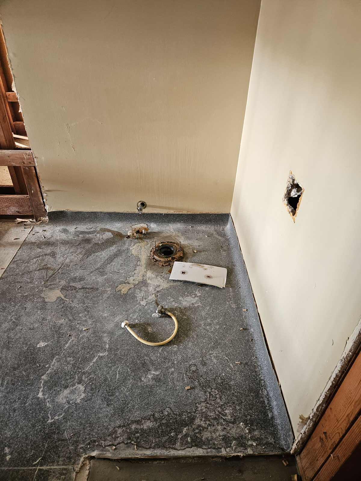 Tracy Rehab, Commercial 1